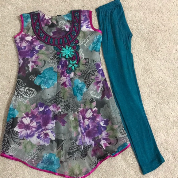Other - Girls kurti set/ Indian dress ( India size 30)